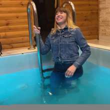 Wet Live Team: Underwater Jeans and Natalia's Grace in the Pool!  Wetlook