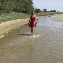 Wamgirlx: Wetlook Red--A Beautiful Red Dress That 'floats' on Water