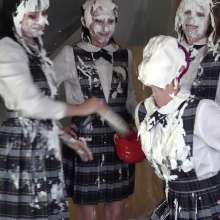 Darla DeVour: 4-Girl Pie Trivia W/ Larz, Daisy, Creamy and Darla