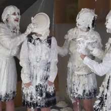 Darla DeVour: 4-Girl Pie Trivia W/ Larz, Daisy, Creamy and Darla