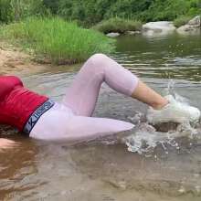 WetPlace: Alsu White Leggings In The River