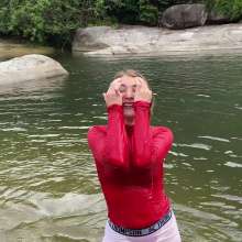WetPlace: Alsu White Leggings In The River