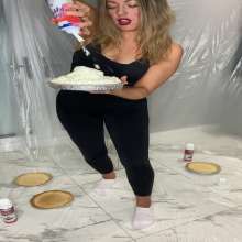 bsmessybakery: Bri's Messy Gym Wear