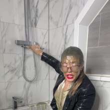 bsmessybakery: Call Me Plumber Bri