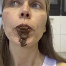 Wamgirlx: Chocolate Eating, Chocolate Spit and Chocolate Saliva