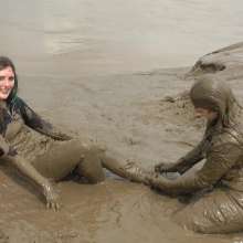 DungeonMasterOne: Goth Maude Gets Muddy!