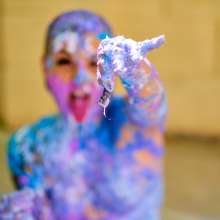 messyhot: Hex Hellflower Is a Goth Cake Smasher
