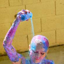 messyhot: Hex Hellflower Is a Goth Cake Smasher