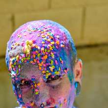 messyhot: Hex Hellflower Is a Goth Cake Smasher