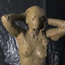 Pure Paint: Luci Gets Nuts in Healing Clay