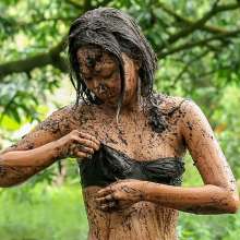 dlodoski: Gara, Teasing in Peat--Photos