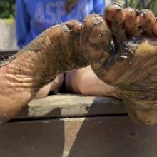 Wamgirlx: Muddy Soles--Playing with Mud between My Toes