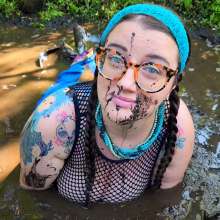 MelonieNosha: Na Mud Ste (Mud Yoga)