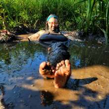 MelonieNosha: Na Mud Ste (Mud Yoga)