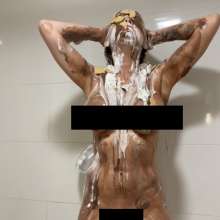 Slimed Models: WAM Legend Shelby Gets Naked for Slimed Models