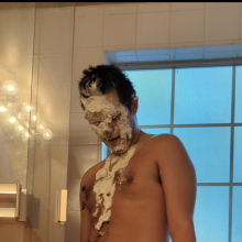 robbypies: Customer gets messy with Baker