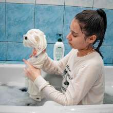 Wet Live Team: She Enjoyed a Bubble Bath While Swimming Fully-clothed