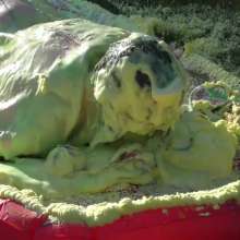 LiquidX: The Messyworld Summer Games: Hannah Vs Jenni 04