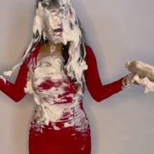 RevSlymsford: 'This Was' Girl Takes Loads O Pies At 'Staying Clean' Party