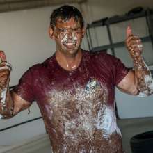 Polarwet: Tony Messy Birthday