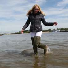 eileenvogel: W421 Eileen in waders and winter jacket summer 2023