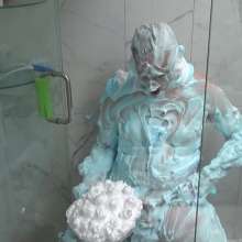 mhop: 3 Sloppy Shaving Foam Pies for the Spin for Pie Game