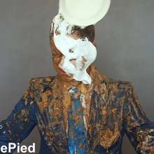Cutiepied-production: Archibald 5 : Messed in Classy Clothes