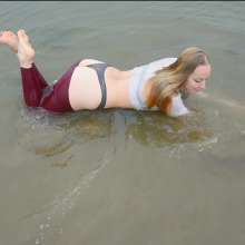 WetPlace: Beautiful Eileen River Leggings