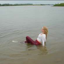 WetPlace: Beautiful Eileen River Leggings