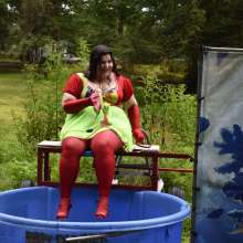 JD and Messy Andi: Drown the Clown!