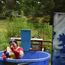 JD and Messy Andi: Drown the Clown!