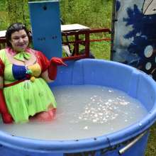JD and Messy Andi: Clown Pies