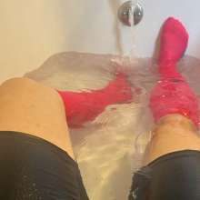 newlywet: Shower and bath after a run