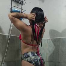 Ready2Wam Studio: Karla Gets Wet After Rock Paper Scissors
