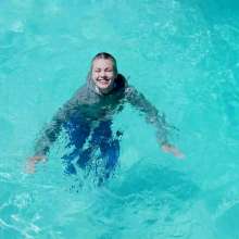 CustomFetish: Madi B Wets Clothes in the Pool (No Sound}