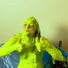 Larzstord: Nikkis Fantasy (Head Bucket Sliming)