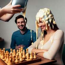 schneider: Messy Chess