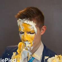 Cutiepied-production: Oscar 4 : Humiliated in Suit