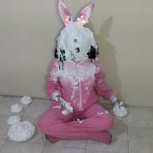 SarahPie: Pie Fun with the Cutest Bunny