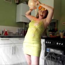 MissT: Satine in Party Mood!