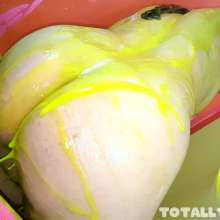 TotallyGunged: StinkBombz with Tamsin!