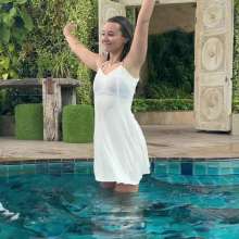 WetPlace: Stunning Anny Bath In White Dress