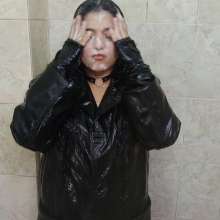 Hikari-Studio-Wam: Wetting My Leather Closet in the Shower