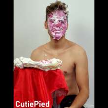 Cutiepied-production: Wilham 2 :Face Smashed in the Cake