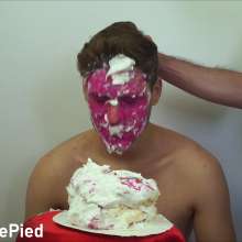 Cutiepied-production: Wilham 2 :Face Smashed in the Cake
