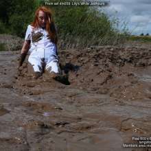 DungeonMasterOne: Lily's dazling white jodhpurs meet a muddy fate!