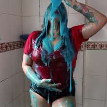 Hikari-Studio-Wam: A Bath of Slime and Shaving Foam