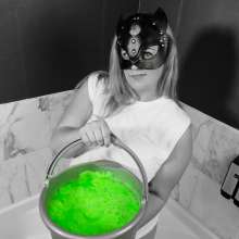 messyhot: CeelCee Slimed While Inserting Huge Energy Drink Cans