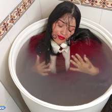 Hikari-Studio-Wam: Hikari Showers in Her Bucket of Water.