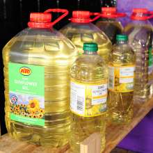 DungeonMasterOne: Honeysuckle the Oil Virgin